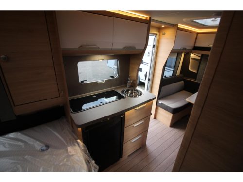 Knaus Sudwind Black Selection 460 EU AIRCO ACTIE photo: 10