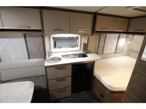 Knaus Sport 450 FU Awning Walker, Mover, photo: 7