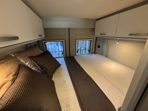 Hymer FREE 600 BREEDTEBED+HEFDAK 2023 Foto: 2
