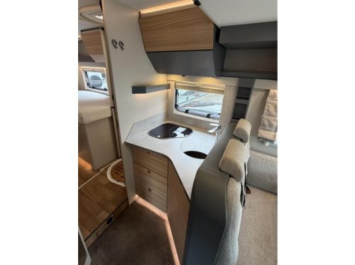Dethleffs Pulse Classic GT T7051 EB 150HP Single Beds Pop-top roof 2X Air conditioning Awning Lift bicycle rack photo: 14