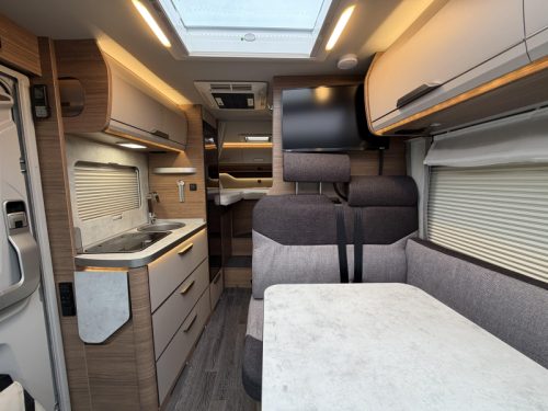 Knaus Vansation 640 MEG corner bed TVT 177hp towbar C23  photo: 9