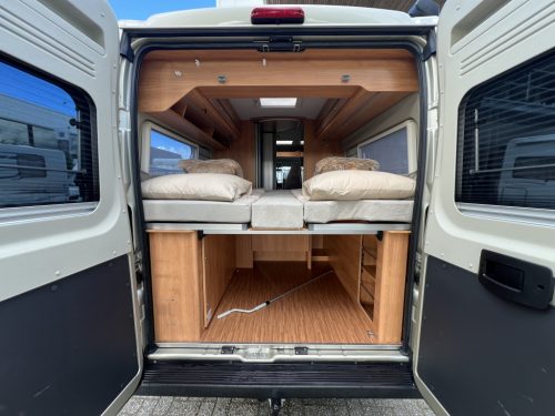 P&ouml;ssl Roadcruiser 640 CAMAS INDIVIDUALES 163cv BOLA DE REMOLQUE C&Aacute;MARA foto: 21