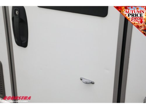B&uuml;rstner Ixeo Time 734 2.3 MJ 30 Edition Awning Solar Queens Bed Pop-top roof Satellite Cruise photo: 6