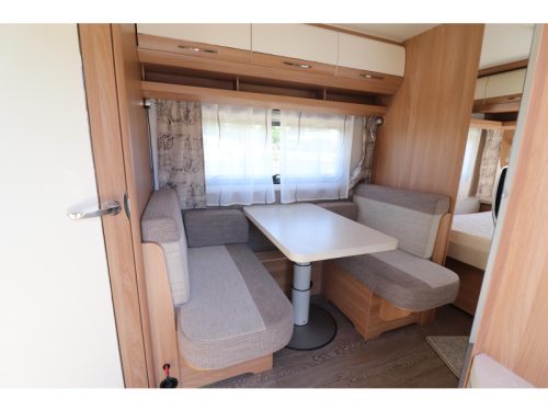 Hobby De Luxe 460 SFF Awning/ Mover/ Air conditioning FULL photo: 7