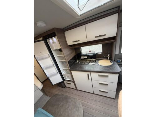 Knaus Sport Silver Selection 540 FDK Incl. Mover and Awning photo: 15