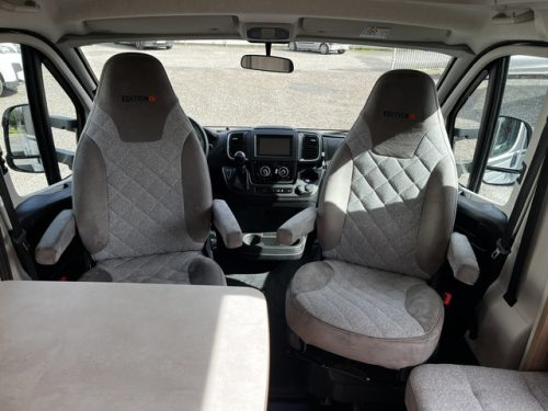 Carado T 338 Teilintegriert| Automatik | 2x Klimaanlage | Markise | R&uuml;ckfahrkamera Foto: 19