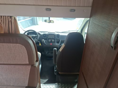 Forster A699 HB ger&auml;umiges 6-Personen-Familien-Wohnmobil Foto: 22