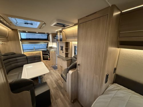 Kabe Royal 780 TDL Frontk&uuml;che - Komplett Foto: 13