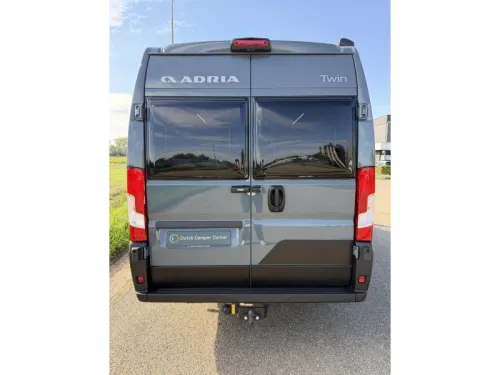 Adria Twin Plus 640 SLB Lithium, Wechselrichter, Solar  Foto: 24