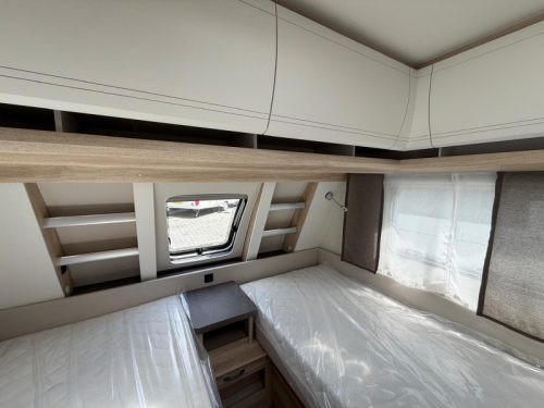 Hobby De Luxe 495 UL MODEL 2027 photo: 7