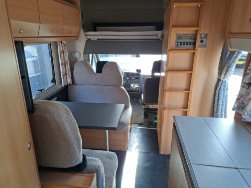 Knaus Traveller 575 kompakter ger&auml;umiger 6p Wohnmobil  Foto: 9