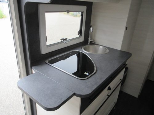 Caravelair Artica 496 MOVER AIRCO AWNING photo: 12