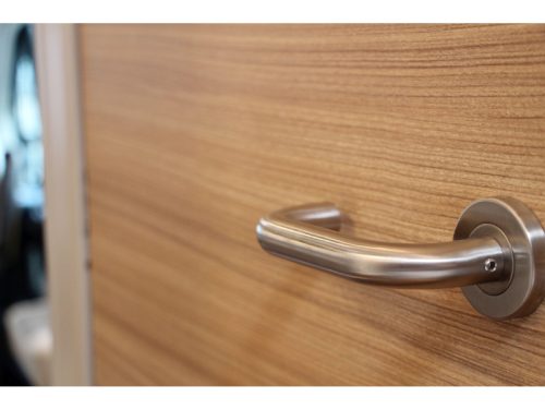 Dethleffs Pulse I 7051 GT-Line DBM Cama de matrimonio + Techo elevable foto: 39