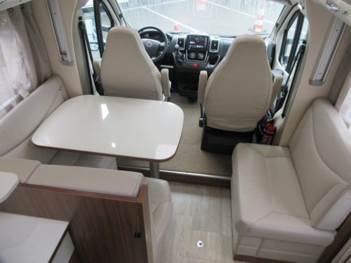 Pilote P 746 GJ Fiat 150 ch photo : 3