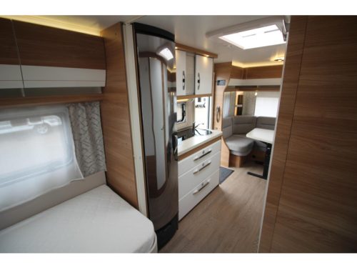 Hobby De Luxe 495 UL Mover+Lithium, 1st owner photo: 9