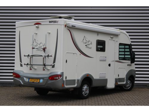 Rapido Le Randonneur 803 F 130HP Garage Satellite Dish TV photo: 2