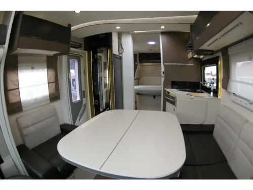 Chausson Welcome 738 XLB Queensbed, Drop-down bed, Garage photo: 9