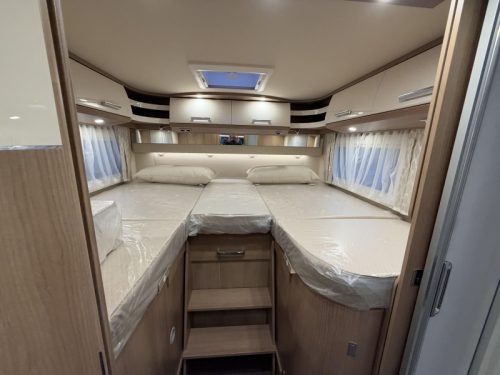Carthago C1-Tourer I 149 RB-LE Met Hefbed MB-Sprinter  foto: 10