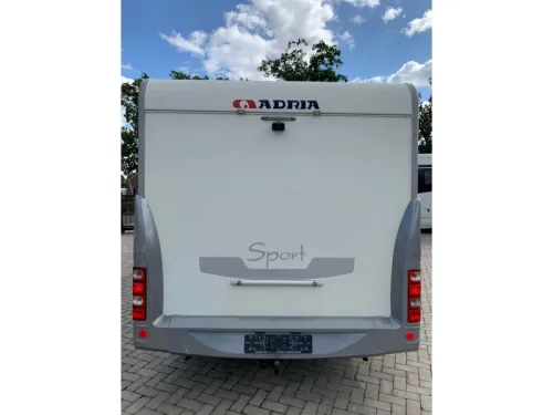 Adria Sport S 577 SP Festbett Etwas Sch&ouml;nes Foto: 4