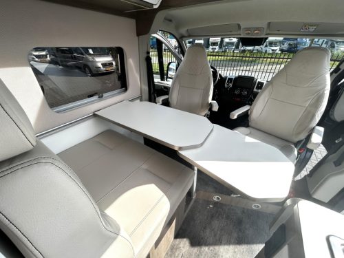 Mooveo Van 63 EB Single beds/Automatic photo: 9