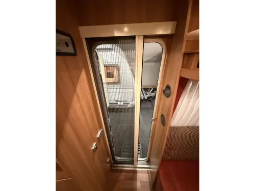 Eriba Sporting 465 FRANSB MOVER MARKISENZELT Foto: 6