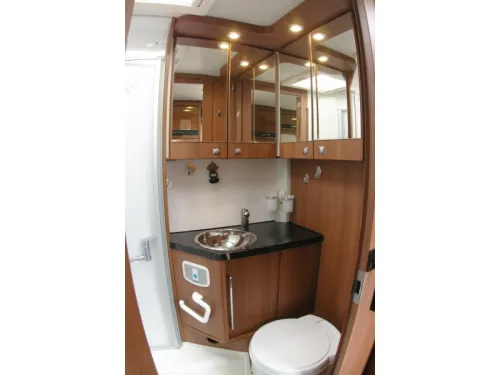 LMC Breezer 646 G Single beds, XXL Garage photo: 12