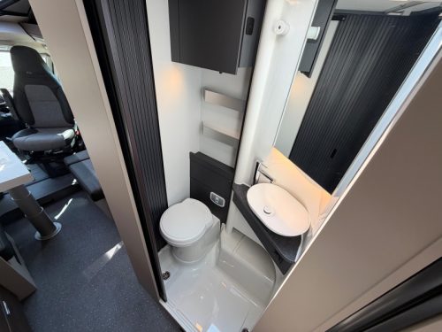 Adria Compact Supreme DL AUTOMATIC 2027 MODEL photo: 7