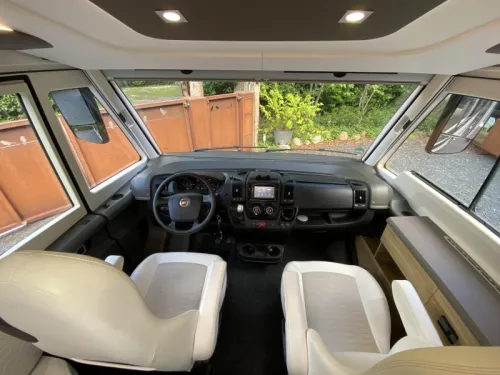 Adria Sonic Plus 700 DC Automatic | Roof air conditioning Level  photo: 21