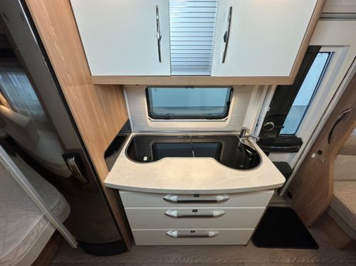 Hobby De Luxe 495 UL photo: 18