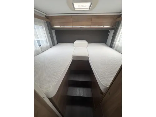 Adria Coral XL Plus A 670 SL photo: 14