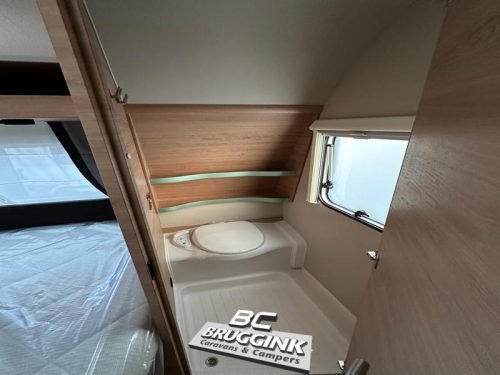 Knaus Sudwind Black Selection 500 FU French bed Floor heating photo: 8