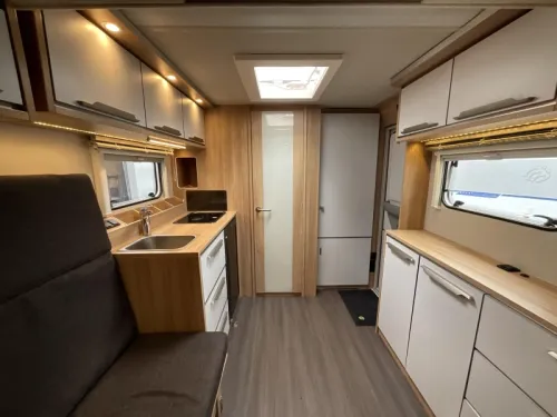 Knaus Deseo 400 TR EINZIGARTIG-VOLL MIT OPTIONEN Foto: 3