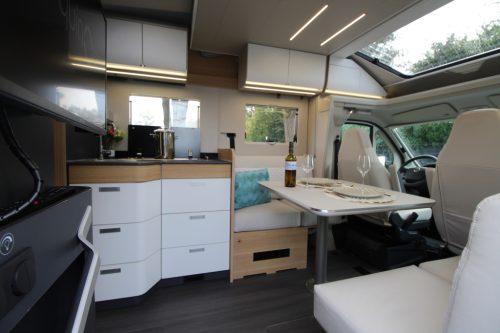 Adria Martix 670 DC Plus photo: 2