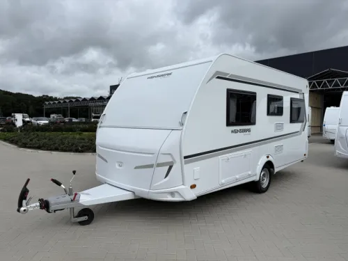 Weinsberg CaraOne Edition HOT 450 FU franz&ouml;sisches Bett / Rundsitzgruppe Foto: 2