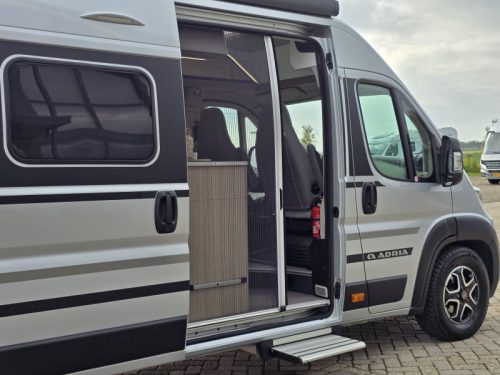 Adria Twin Plus 640 SLB Automatik Einzelbetten Foto: 8