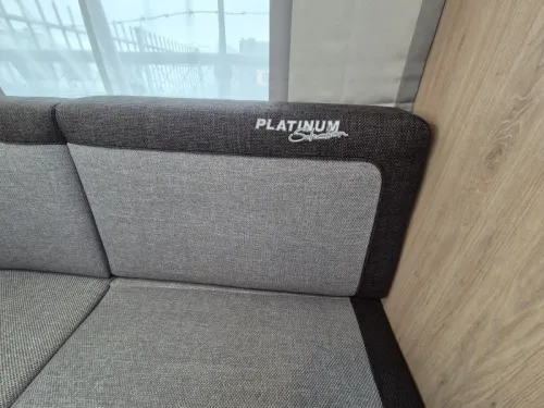 Knaus Sport Platinum 500 EU Rundsitzgruppe + Einzelbetten Foto: 15