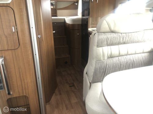 Hymer B-588 Premium Line 150-HP EURO6 A-class 2x Single beds &amp; Drop-down bed, XXL Garage, Full Options! photo: 3