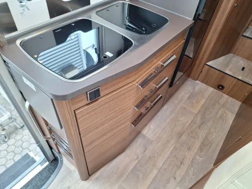 Hymer ML-T 580 4X4 190PS - 9G AUTOMATIK Foto: 5