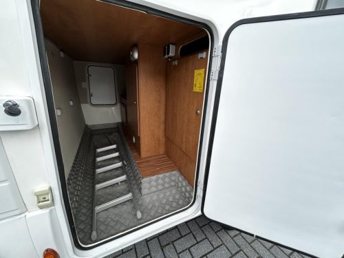 P.L.A. Camper Plasy 63 HP Transverse bed/Lift bed/2016/6.2M photo: 5