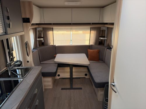 Hobby De Luxe 495 UL Model 2027 photo: 7
