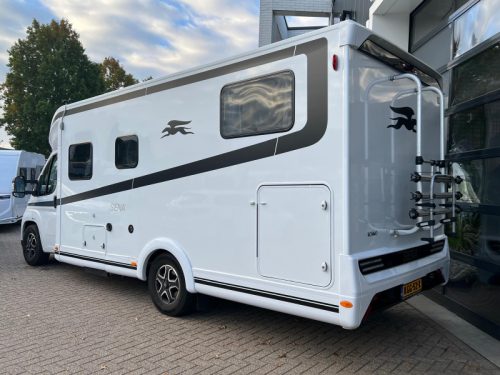 Laika Kosmo 409 L automatic single beds photo: 7