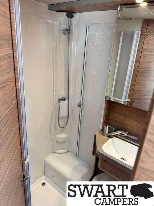 Weinsberg CaraLoft  Ford 650 MEG photo: 16