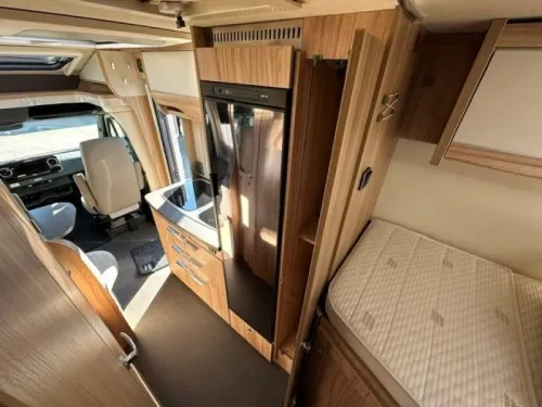 Hymer ML-T 580 -SEPARATE BEDS - AUTOMATIC photo: 17