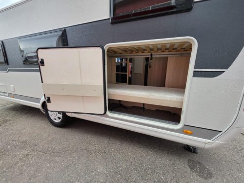 Hobby De Luxe Edition 545 KMF New Awning, Mover photo: 13