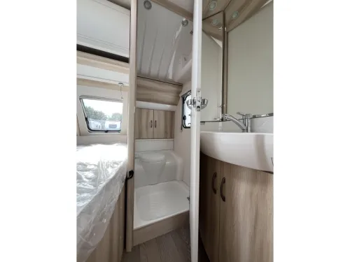Hobby De Luxe 400 SFE 1500kg - reservewiel  foto: 7