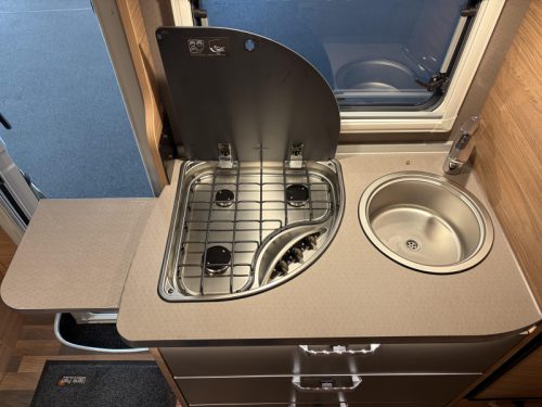 Weinsberg CaraCompact Pepper 600 MF Automatik / Seitz S7 Foto: 10