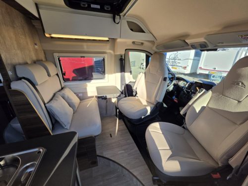 Laika Ecovip 540 CV Compact Van conversion Pop-top roof photo: 4