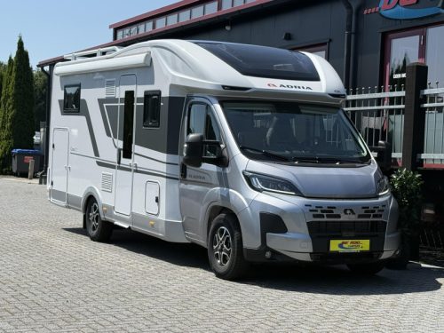 Adria Coral Plus 670 DL Face To Face Foto: 4