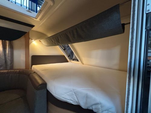 Knaus Sport en Fun 480 QL Mover Cassette awning photo: 1