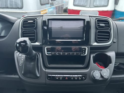 Knaus L!ve Ti 650 MEG Single beds  photo: 12